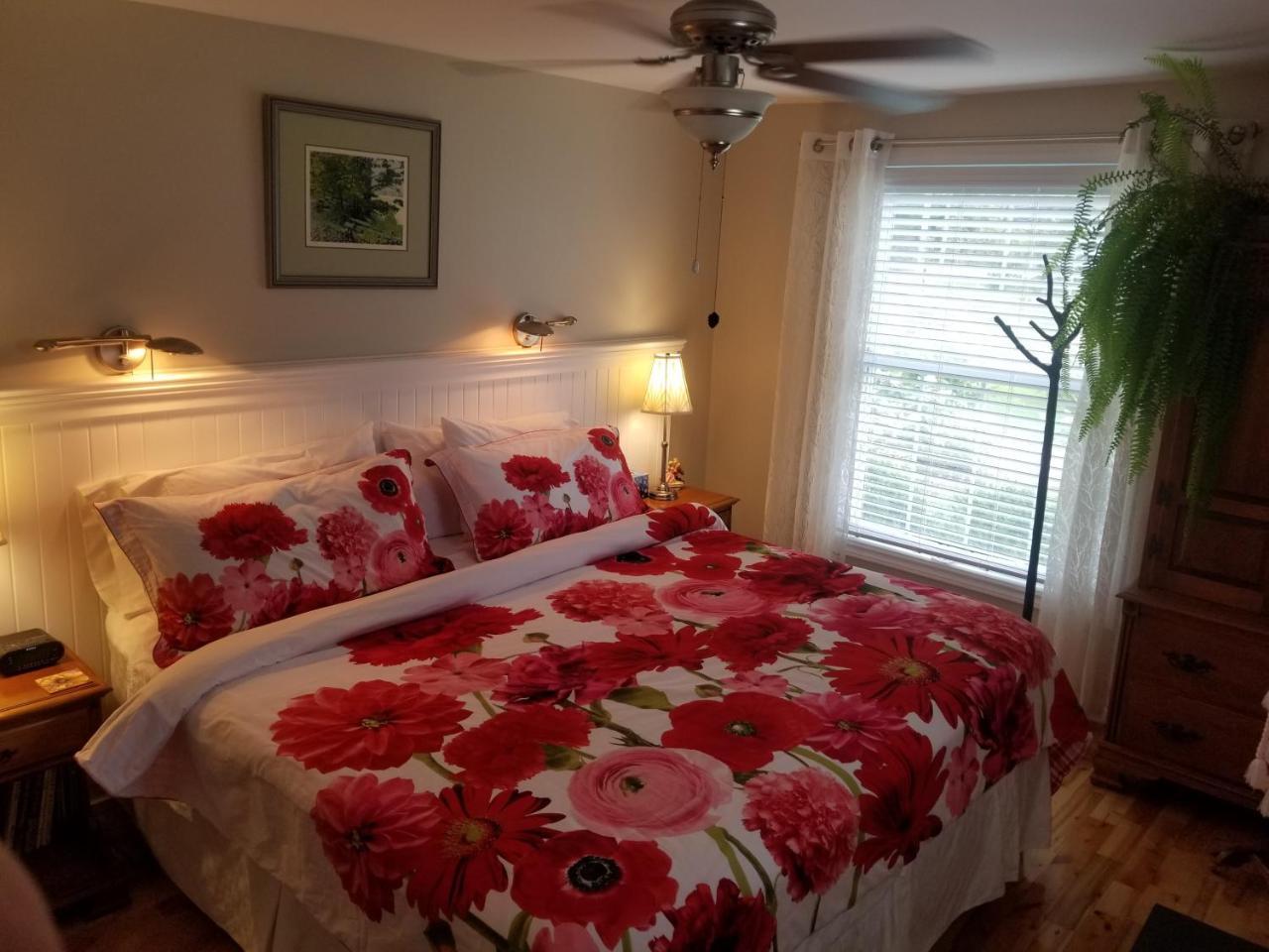 Four Ninety Muskoka B & B Gravenhurst Bagian luar foto